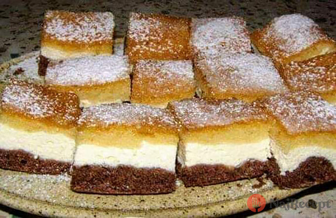 Tradičný recept na trojfarebný tvarohový koláč