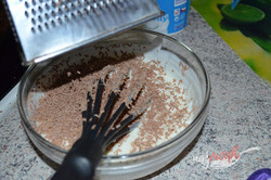 Príprava receptu Banánové rezy s čokoládovými hoblinami, krok 6
