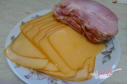 Príprava receptu Bravčové mäsko prekladané syrom a údeným, krok 3