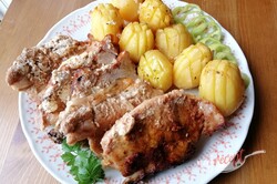 Príprava receptu Najchutnejšie mäso so zemiakmi pečené vcelku - tajomstvo sa skrýva v marináde., krok 4