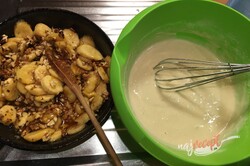 Príprava receptu Neodolateľný banánový chlebík s karamelovými banánmi, krok 7