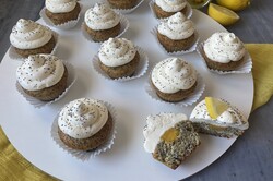 Príprava receptu Makovo-citrónové cupcakes plnené lemon curd krémom, krok 2