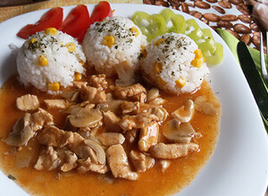 Recept Kuracie prsia na šampiňónoch s ryžou