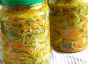 Recept Jednoduché zaváranie v rúre - uhorkový šalát s mrkvou