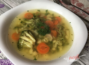 Recept Letná brokolicová polievka