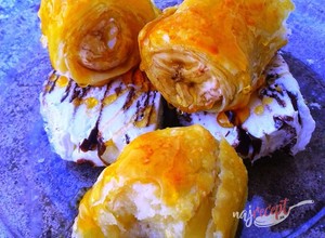 Recept Pečené banány v cestíčku s medom a zmrzlinou