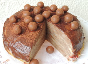 Recept Palacinková torta s čokoládovo-mascarpone krémom