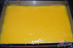 Príprava receptu Svieži pomarančový zákusok so šľahačkou, krok 6