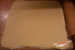 Príprava receptu Linecký orechový koláčik sa žĺtkovou polevou, krok 3