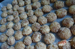Príprava receptu Chrumkavé orechové koláčiky plnené čokoládovým krémom, krok 4
