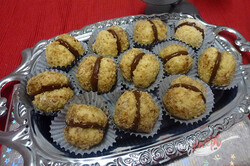 Príprava receptu Chrumkavé orechové koláčiky plnené čokoládovým krémom, krok 6