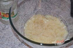 Príprava receptu Vrstvený šalát so zelerom a ananásom, krok 1
