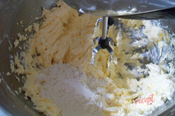 Príprava receptu Marhuľové rezy s kokosovou penou, krok 2