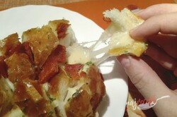 Príprava receptu Mriežkovaný chlieb plnený syrom a salámou, krok 2