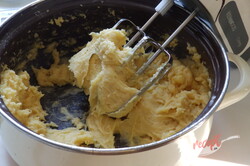 Príprava receptu Najlepšie veterníky s vanilkovým a karamelovým krémom, krok 11