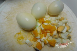 Príprava receptu Vajíčková nátierka s medvedím cesnakom, krok 5