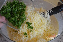 Príprava receptu Najlepšie slané palacinky s cesnakom, syrom a bylinkami, krok 4