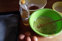 Príprava receptu Vynikajúci orechový cukeťák s kakaovou polevou, krok 1