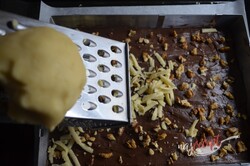 Príprava receptu Čokoládový koláč MRAVENISKO, krok 10