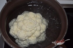 Príprava receptu Slaná karfiolová torta s mletým mäsom, syrom a slaninkou, krok 1