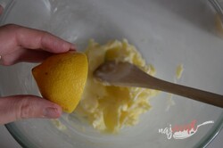 Príprava receptu Vanilkové kolieska lepené marmeládou, krok 3