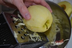 Príprava receptu Jablkový koláč so snehovou perinkou, krok 3