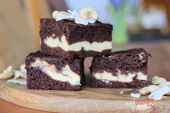 Recept Zdravšie vanilkovo-kakaové brownies s cottage syrom