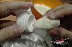 Príprava receptu Nepečené kokosové úliky plnené kvalitným parížskym krémom, krok 6