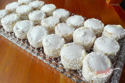 Príprava receptu Kokosoví Eskimáci - polárne vianočné cukrovinky, krok 1