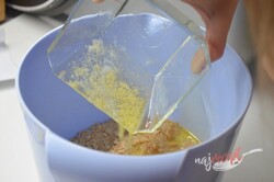 Príprava receptu Marhuľovo-jogurtová torta bez pečenia, krok 2
