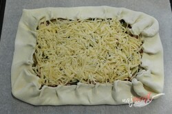 Príprava receptu Fantastická falošná pizza so základom z kyslej smotany, ktorú pripravíte úplne jednoducho, krok 2