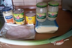 Príprava receptu Zelerový šalát s ananásom a pórom, krok 1