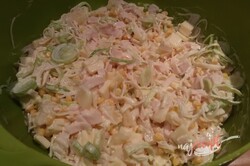 Príprava receptu Zelerový šalát s ananásom a pórom, krok 5