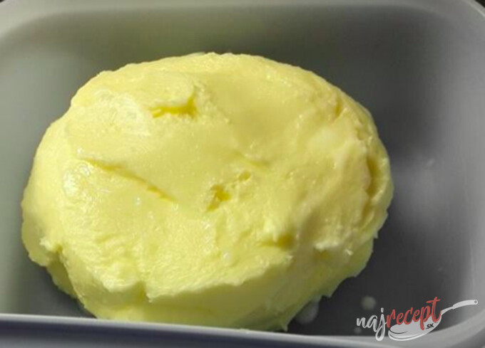 Recept Domáce maslo zo 40% smotany na šľahanie