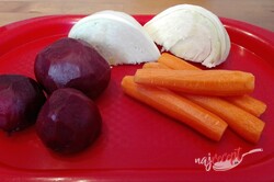 Príprava receptu Tukožrútsky zeleninový šalát, ktorý naštartuje metabolizmus a s postavou urobí zázraky, krok 1