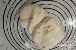 Príprava receptu Nadýchaný, mäkký a chrumkavý domáci chlebíček, krok 4