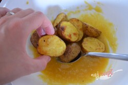 Príprava receptu Pečené zemiaky s francúzskou omáčkou, krok 9