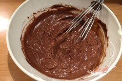 Príprava receptu Fantastický koláč Nescafé so smotanovo čokoládovou penou, krok 8
