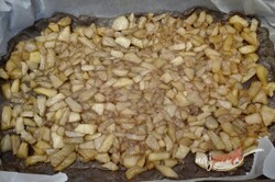 Príprava receptu Strúhaný kokosovo jablkový koláčik, krok 5