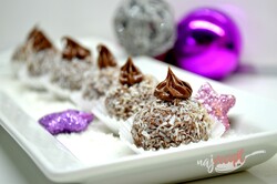 Príprava receptu Nepečené vianočné kokosové guľky s čokoládou, ktoré máte hotové za pol hodinku, krok 7
