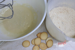 Príprava receptu Marlenka (medovo-mliečne) guličky, krok 1