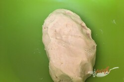 Príprava receptu Jednoduchý tvarohovo čučoriedkový koláč s posýpkou, krok 3