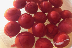 Príprava receptu Cesnakovo paradajková zmes za studena, ktorú netreba ani zavárať a nepokazí sa., krok 2
