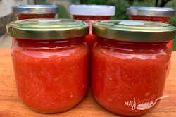 Príprava receptu Cesnakovo paradajková zmes za studena, ktorú netreba ani zavárať a nepokazí sa., krok 6
