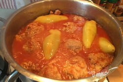 Príprava receptu Tradičná, chuťovo neprekonateľná plnená paprika v paradajkovej omáčke, krok 5