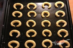 Príprava receptu Kokosové vanilkové rožky. Sú také fantastické a ľahké, že ich budete pripravovať aj v lete., krok 6