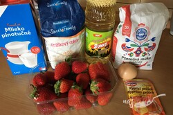 Príprava receptu Hrnčeková rýchlovka s jahodami, krok 1