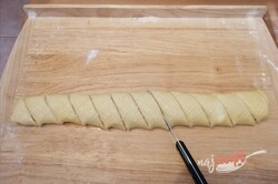 Príprava receptu Orechové tornádo z kyslej smotany, krok 7