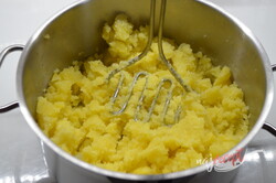Príprava receptu Zemiakové krokety plnené syrom, krok 2
