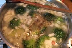 Príprava receptu Brokolicová polievka - krémová a hustá, krok 7